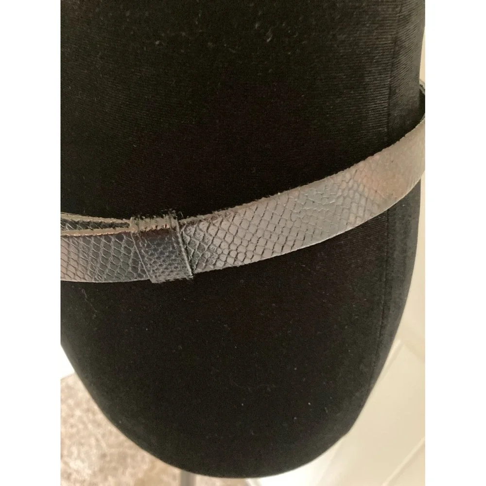 Abigail Womens Black Leather Expandable Belt Gold Accent Buckle Size Large Retro